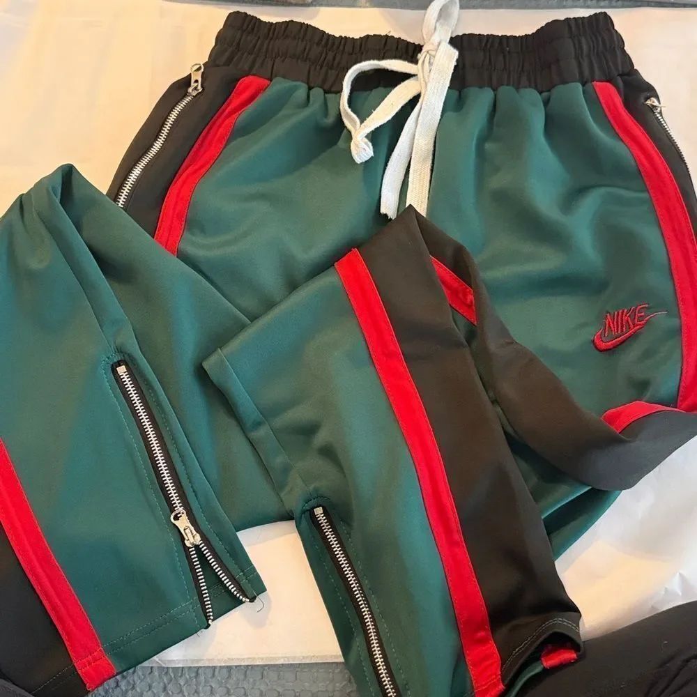 NikeโKidsโXXLโAthleticโPants